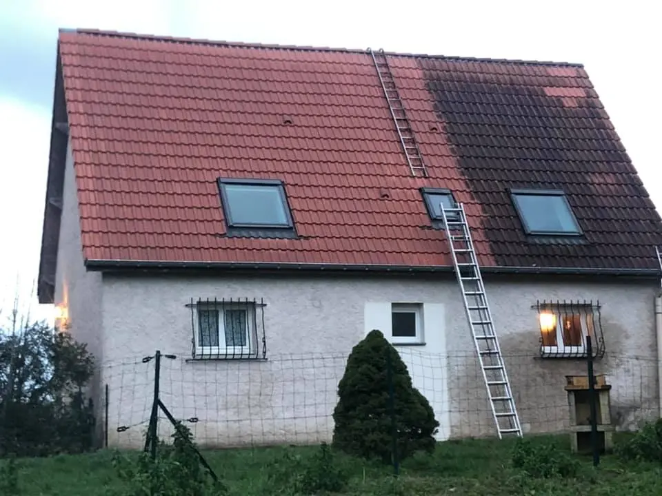 chantier traitement de toiture nettoyage hydrofuge avant apres