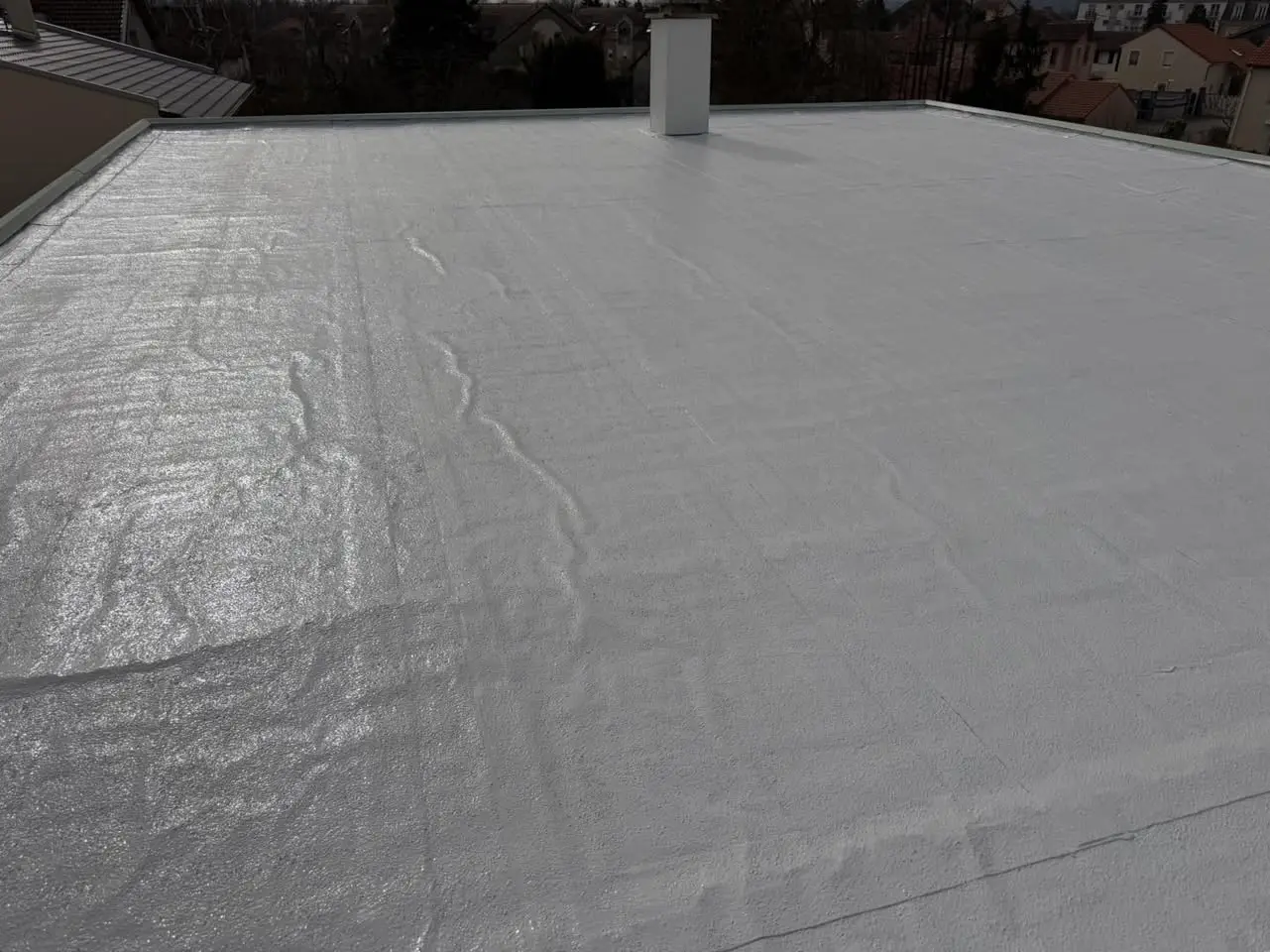 isolation peinture blanche toit apres renov toiture lorraine